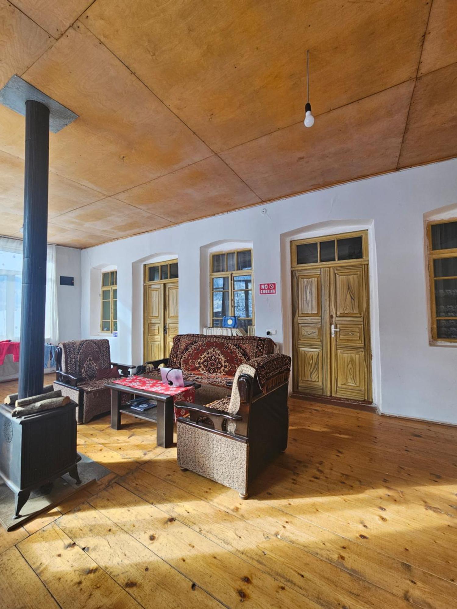 Guest House Ketevan Niguriani 梅斯蒂亚 外观 照片